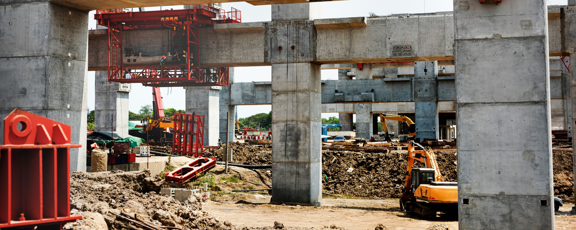 Industrial Worker Safety with a Smart Helmet and Bluetooth Bracelet Solutions